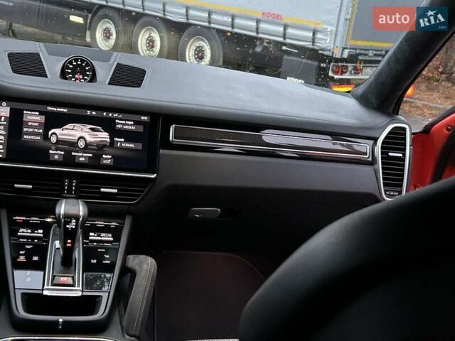 Оранжевый Порше Cayenne Coupe, объемом двигателя 2.89 л и пробегом 137 тыс. км за 69000 $, фото 23 на Automoto.ua