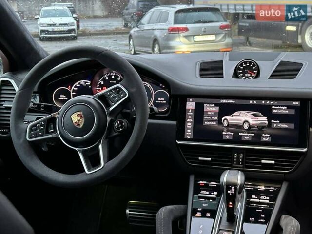 Оранжевый Порше Cayenne Coupe, объемом двигателя 2.89 л и пробегом 137 тыс. км за 69000 $, фото 19 на Automoto.ua