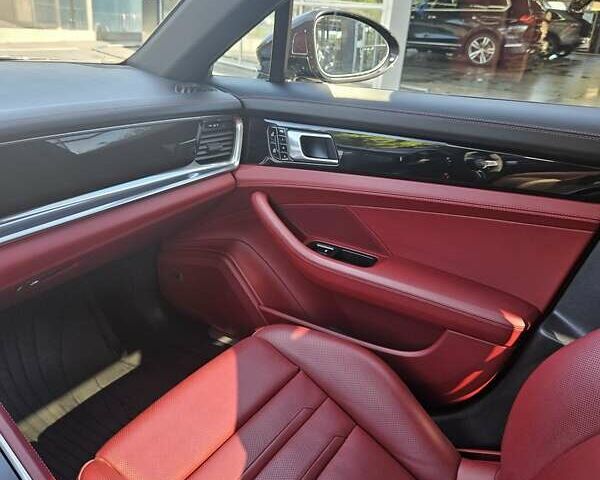 Порше Panamera Sport Turismo 2019 у Луцьку на Automoto.ua Чорний Порше Panamera Sport Turismo, об'ємом двигуна 3 л та пробігом 87 тис. км за 56000 $, фото 92 на Automoto.ua