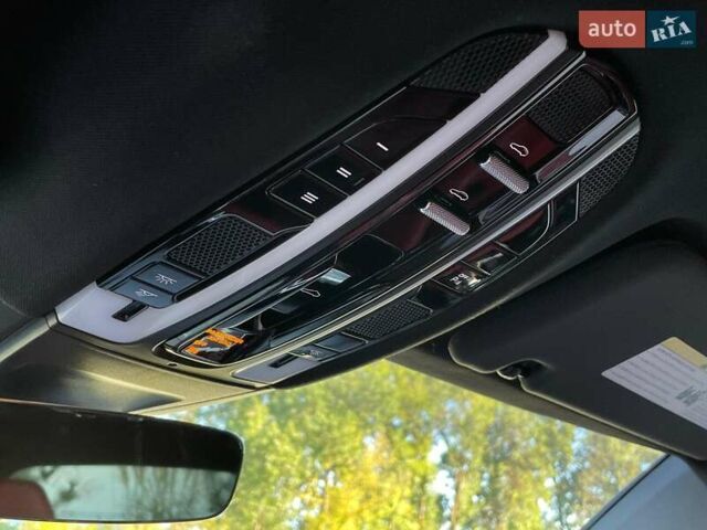 Порше Panamera Sport Turismo 2019 у Луцьку на Automoto.ua Чорний Порше Panamera Sport Turismo, об'ємом двигуна 3 л та пробігом 87 тис. км за 56000 $, фото 53 на Automoto.ua