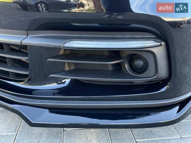 Порше Panamera Sport Turismo 2019 у Луцьку на Automoto.ua Чорний Порше Panamera Sport Turismo, об'ємом двигуна 3 л та пробігом 87 тис. км за 56000 $, фото 11 на Automoto.ua