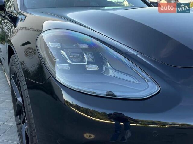 Порше Panamera Sport Turismo 2019 у Луцьку на Automoto.ua Чорний Порше Panamera Sport Turismo, об'ємом двигуна 3 л та пробігом 87 тис. км за 56000 $, фото 6 на Automoto.ua