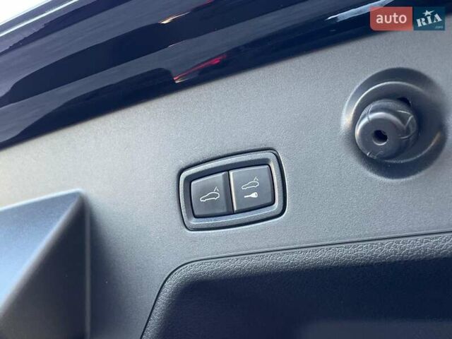 Порше Panamera Sport Turismo 2019 у Луцьку на Automoto.ua Чорний Порше Panamera Sport Turismo, об'ємом двигуна 3 л та пробігом 87 тис. км за 56000 $, фото 48 на Automoto.ua