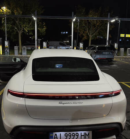 Білий Порше Тайкан, об'ємом двигуна 0 л та пробігом 99 тис. км за 70000 $, фото 12 на Automoto.ua