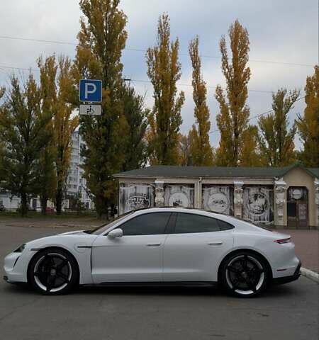 Білий Порше Тайкан, об'ємом двигуна 0 л та пробігом 73 тис. км за 70000 $, фото 7 на Automoto.ua