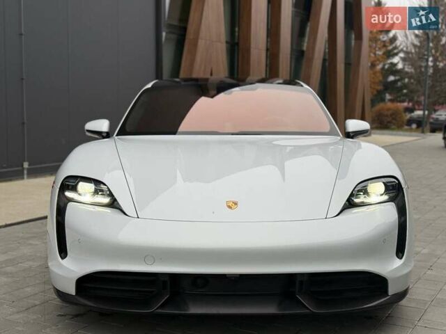 Білий Порше Тайкан, об'ємом двигуна 0 л та пробігом 43 тис. км за 71000 $, фото 2 на Automoto.ua