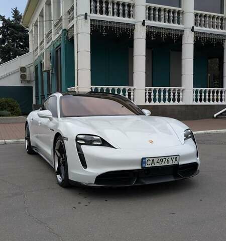 Білий Порше Тайкан, об'ємом двигуна 0 л та пробігом 73 тис. км за 70000 $, фото 2 на Automoto.ua