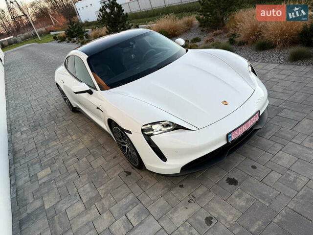Белый Порше Тайкан, объемом двигателя 0 л и пробегом 100 тыс. км за 51800 $, фото 43 на Automoto.ua