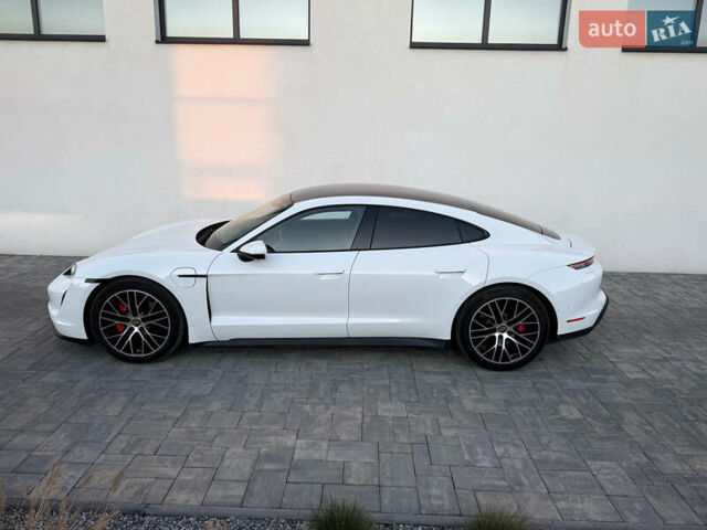 Белый Порше Тайкан, объемом двигателя 0 л и пробегом 100 тыс. км за 51800 $, фото 39 на Automoto.ua