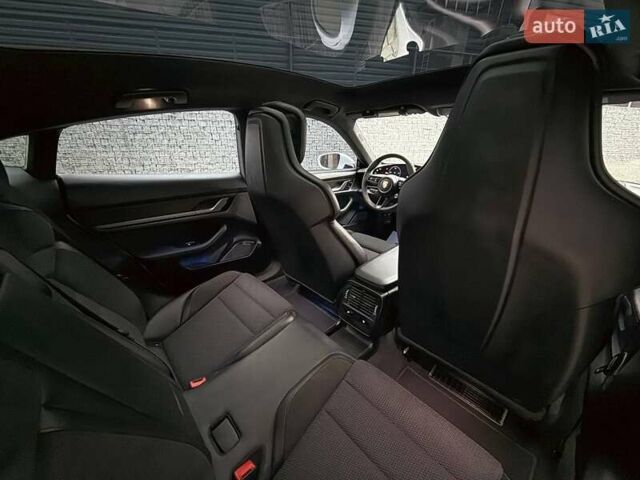 Білий Порше Тайкан, об'ємом двигуна 0 л та пробігом 43 тис. км за 71000 $, фото 22 на Automoto.ua