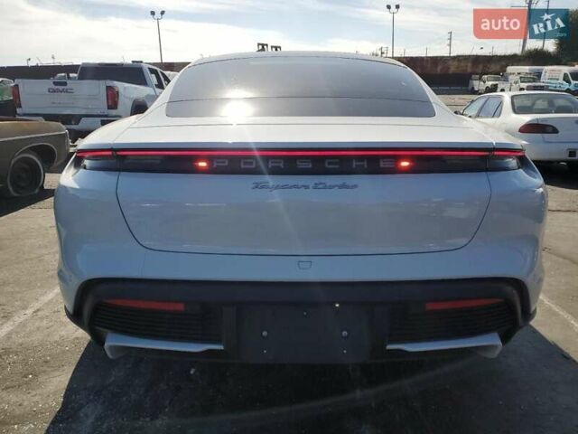 Белый Порше Тайкан, объемом двигателя 0 л и пробегом 23 тыс. км за 38000 $, фото 5 на Automoto.ua