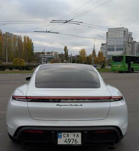 Білий Порше Тайкан, об'ємом двигуна 0 л та пробігом 73 тис. км за 70000 $, фото 6 на Automoto.ua