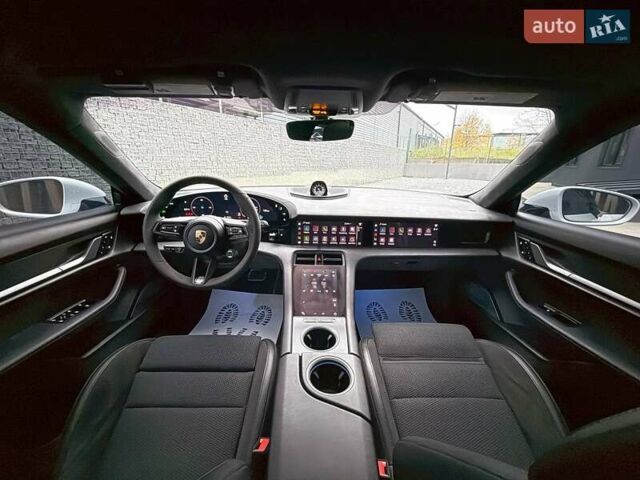 Білий Порше Тайкан, об'ємом двигуна 0 л та пробігом 43 тис. км за 71000 $, фото 23 на Automoto.ua