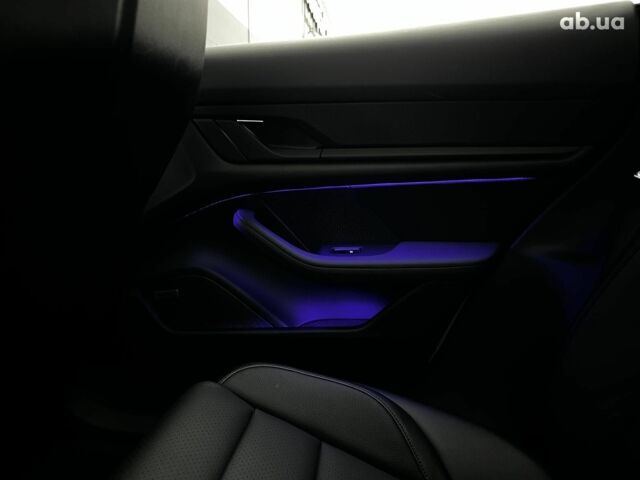 Белый Порше Тайкан, объемом двигателя 1 л и пробегом 21 тыс. км за 76990 $, фото 55 на Automoto.ua