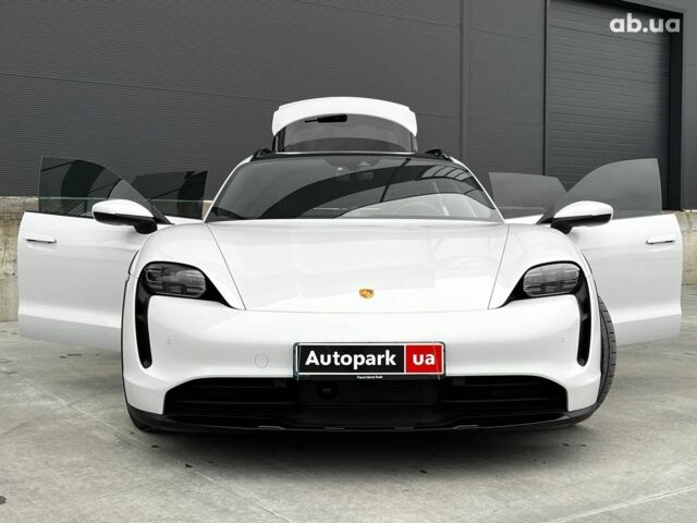 Белый Порше Тайкан, объемом двигателя 1 л и пробегом 21 тыс. км за 76990 $, фото 32 на Automoto.ua