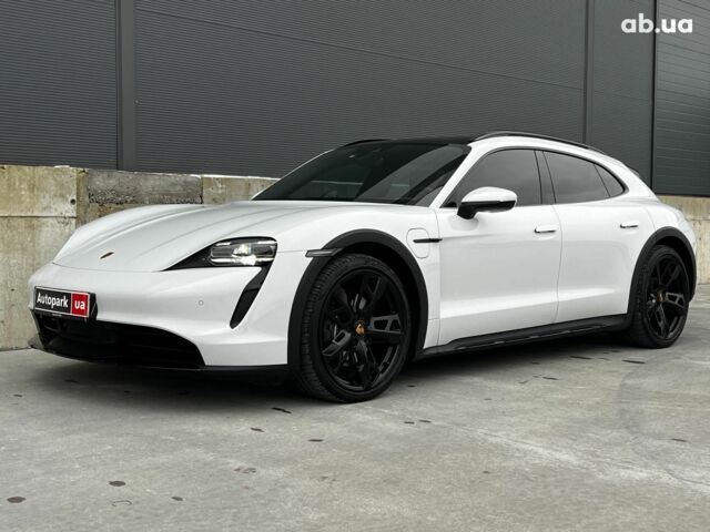 Белый Порше Тайкан, объемом двигателя 1 л и пробегом 21 тыс. км за 76990 $, фото 16 на Automoto.ua