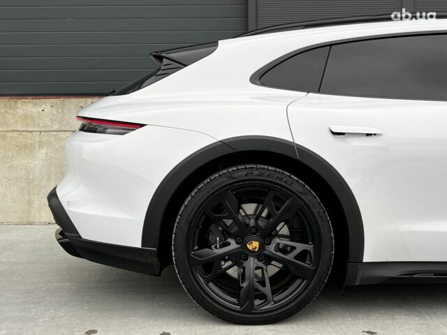 Белый Порше Тайкан, объемом двигателя 1 л и пробегом 21 тыс. км за 76990 $, фото 28 на Automoto.ua