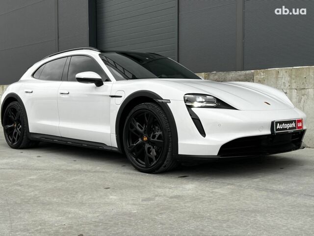 Белый Порше Тайкан, объемом двигателя 1 л и пробегом 21 тыс. км за 76990 $, фото 27 на Automoto.ua