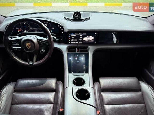 Білий Порше Тайкан, об'ємом двигуна 0 л та пробігом 170 тис. км за 56000 $, фото 16 на Automoto.ua