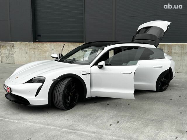 Белый Порше Тайкан, объемом двигателя 1 л и пробегом 21 тыс. км за 76990 $, фото 15 на Automoto.ua