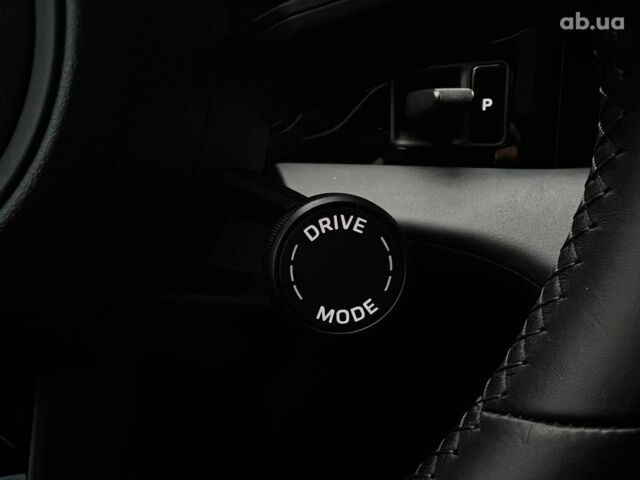 Белый Порше Тайкан, объемом двигателя 1 л и пробегом 21 тыс. км за 76990 $, фото 46 на Automoto.ua