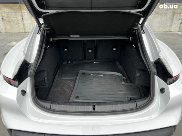 Белый Порше Тайкан, объемом двигателя 1 л и пробегом 21 тыс. км за 76990 $, фото 50 на Automoto.ua