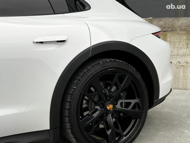 Белый Порше Тайкан, объемом двигателя 1 л и пробегом 21 тыс. км за 76990 $, фото 12 на Automoto.ua