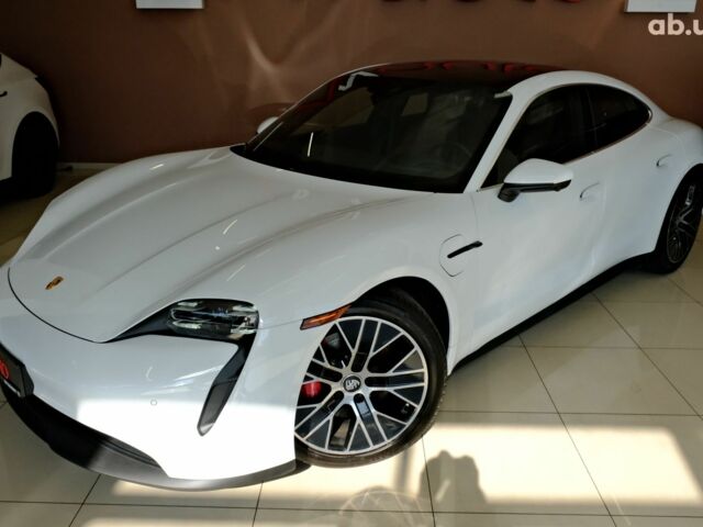 Белый Порше Тайкан, объемом двигателя 0 л и пробегом 12 тыс. км за 62900 $, фото 1 на Automoto.ua