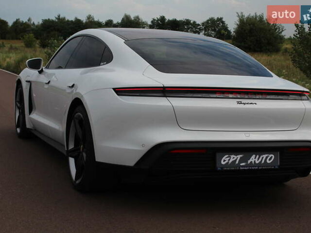 Белый Порше Тайкан, объемом двигателя 0 л и пробегом 8 тыс. км за 82800 $, фото 19 на Automoto.ua