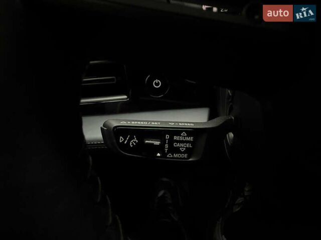 Чорний Порше Тайкан, об'ємом двигуна 0 л та пробігом 33 тис. км за 80000 $, фото 36 на Automoto.ua