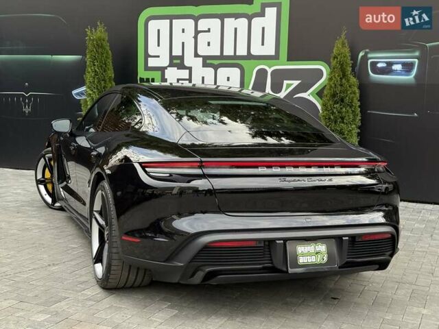 Черный Порше Тайкан, объемом двигателя 0 л и пробегом 26 тыс. км за 77000 $, фото 20 на Automoto.ua