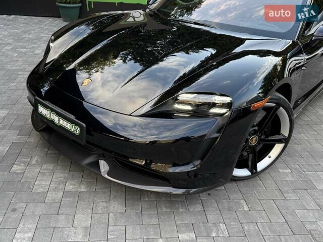 Черный Порше Тайкан, объемом двигателя 0 л и пробегом 26 тыс. км за 77000 $, фото 8 на Automoto.ua