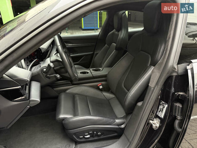 Чорний Порше Тайкан, об'ємом двигуна 0 л та пробігом 33 тис. км за 80000 $, фото 24 на Automoto.ua