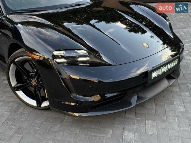 Черный Порше Тайкан, объемом двигателя 0 л и пробегом 26 тыс. км за 77000 $, фото 5 на Automoto.ua