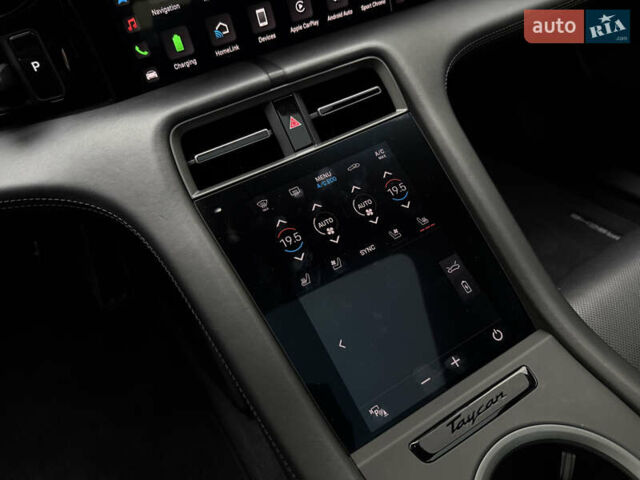 Чорний Порше Тайкан, об'ємом двигуна 0 л та пробігом 33 тис. км за 80000 $, фото 18 на Automoto.ua