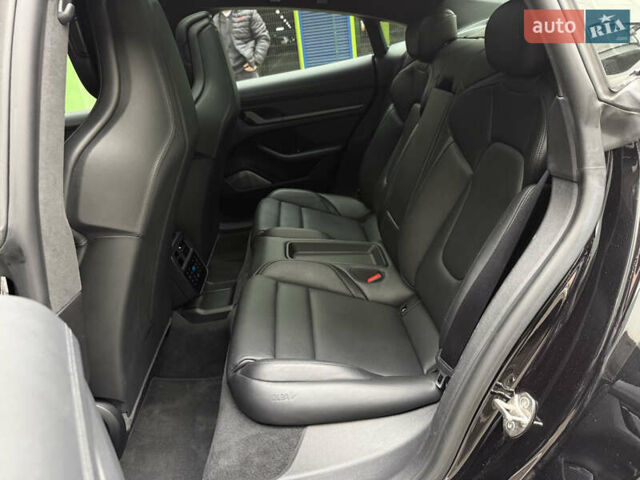 Чорний Порше Тайкан, об'ємом двигуна 0 л та пробігом 33 тис. км за 80000 $, фото 13 на Automoto.ua