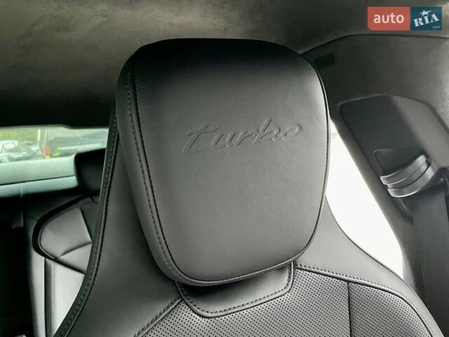 Черный Порше Тайкан, объемом двигателя 0 л и пробегом 59 тыс. км за 79900 $, фото 61 на Automoto.ua