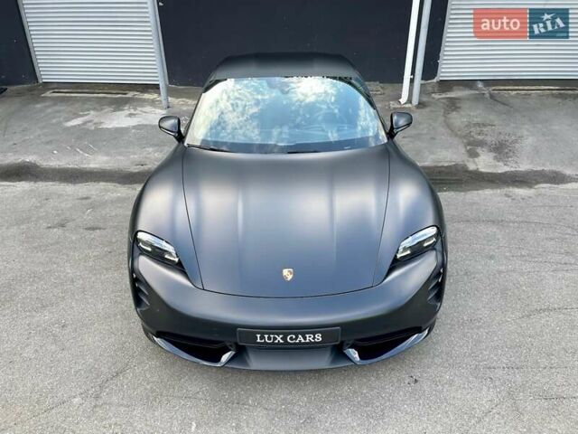 Черный Порше Тайкан, объемом двигателя 0 л и пробегом 59 тыс. км за 79900 $, фото 1 на Automoto.ua