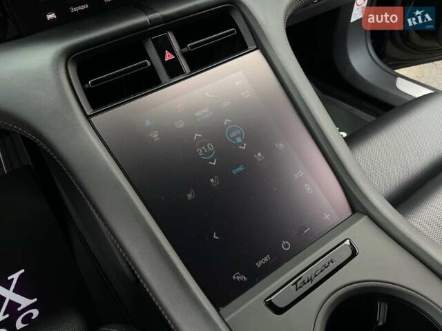 Черный Порше Тайкан, объемом двигателя 0 л и пробегом 59 тыс. км за 79900 $, фото 57 на Automoto.ua