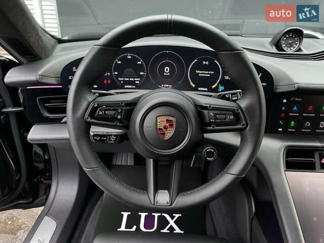 Черный Порше Тайкан, объемом двигателя 0 л и пробегом 59 тыс. км за 79900 $, фото 65 на Automoto.ua