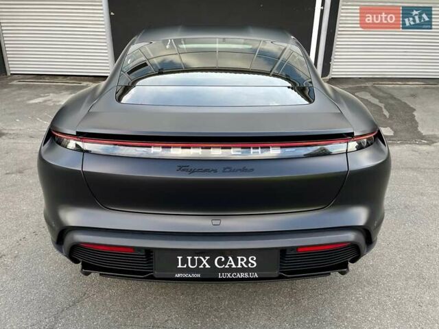 Черный Порше Тайкан, объемом двигателя 0 л и пробегом 59 тыс. км за 79900 $, фото 32 на Automoto.ua