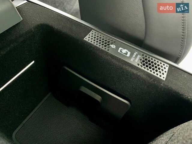 Черный Порше Тайкан, объемом двигателя 0 л и пробегом 59 тыс. км за 79900 $, фото 62 на Automoto.ua