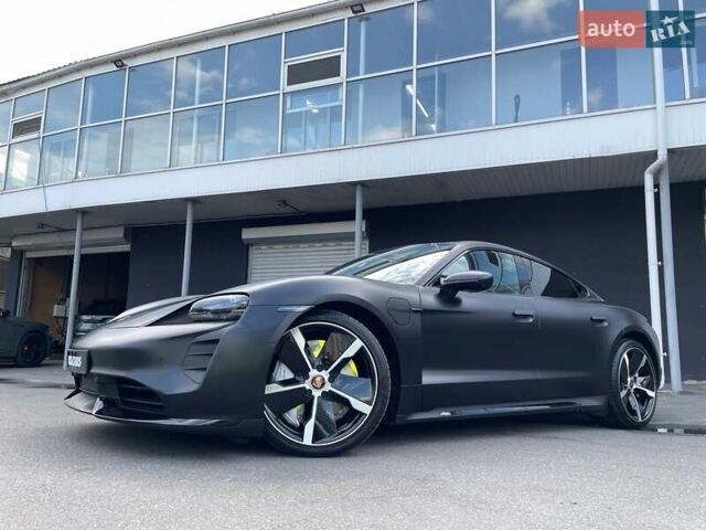 Черный Порше Тайкан, объемом двигателя 0 л и пробегом 59 тыс. км за 79900 $, фото 8 на Automoto.ua
