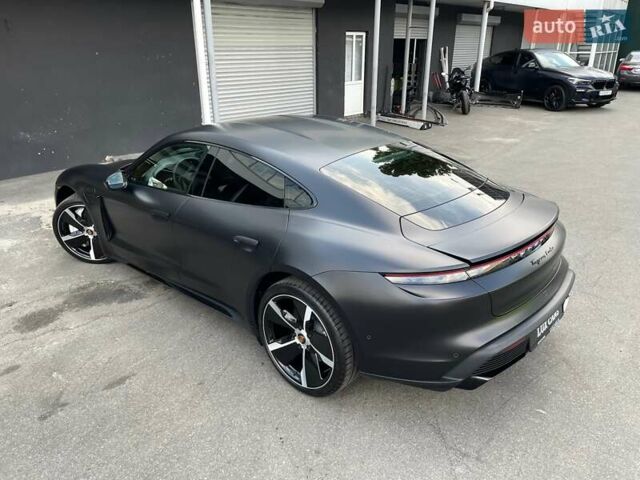 Черный Порше Тайкан, объемом двигателя 0 л и пробегом 59 тыс. км за 79900 $, фото 34 на Automoto.ua