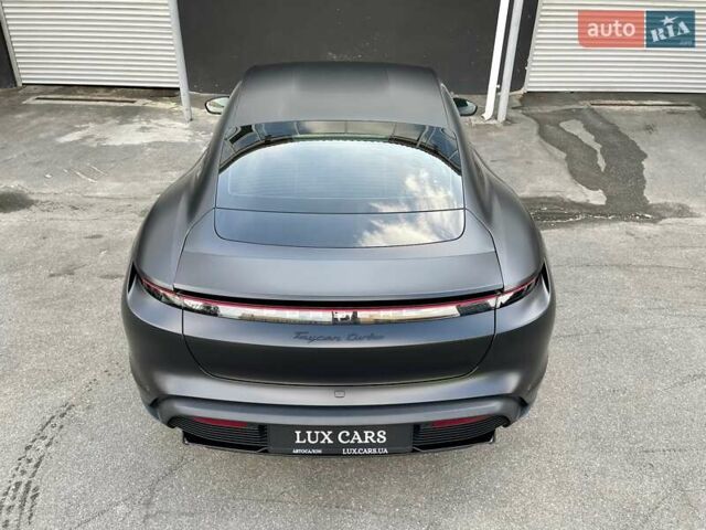 Черный Порше Тайкан, объемом двигателя 0 л и пробегом 59 тыс. км за 79900 $, фото 31 на Automoto.ua