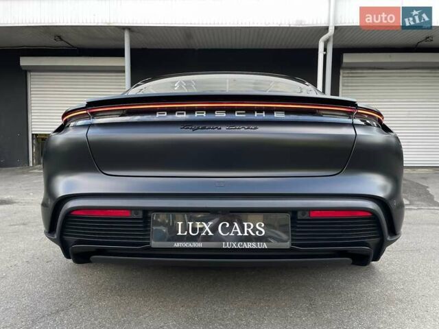 Черный Порше Тайкан, объемом двигателя 0 л и пробегом 59 тыс. км за 79900 $, фото 33 на Automoto.ua