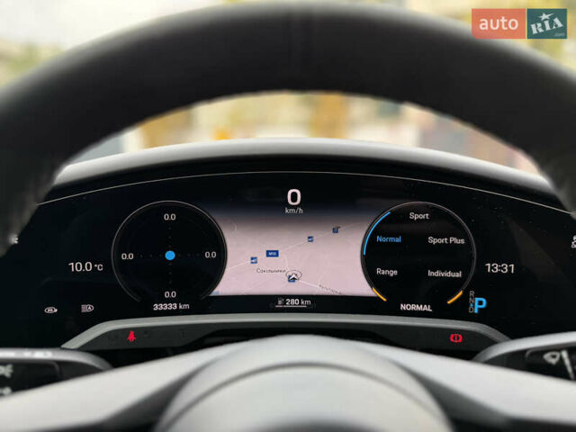 Чорний Порше Тайкан, об'ємом двигуна 0 л та пробігом 33 тис. км за 88900 $, фото 53 на Automoto.ua