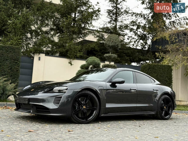 Чорний Порше Тайкан, об'ємом двигуна 0 л та пробігом 33 тис. км за 88900 $, фото 6 на Automoto.ua