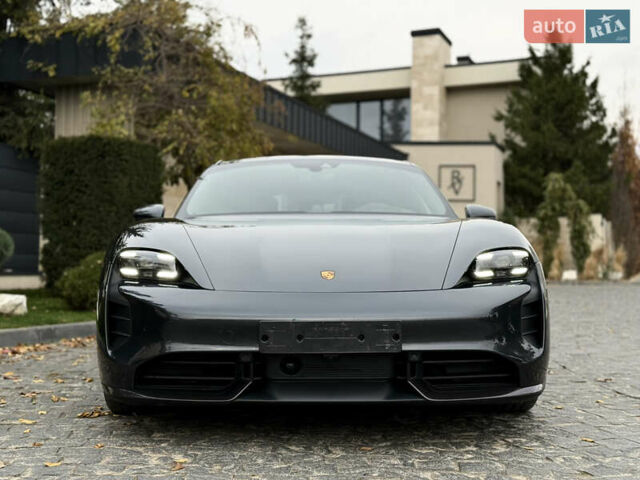 Чорний Порше Тайкан, об'ємом двигуна 0 л та пробігом 33 тис. км за 88900 $, фото 3 на Automoto.ua