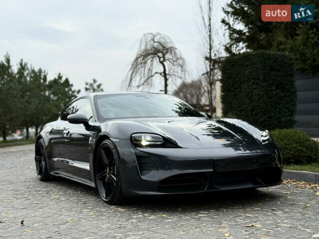 Чорний Порше Тайкан, об'ємом двигуна 0 л та пробігом 33 тис. км за 88900 $, фото 35 на Automoto.ua
